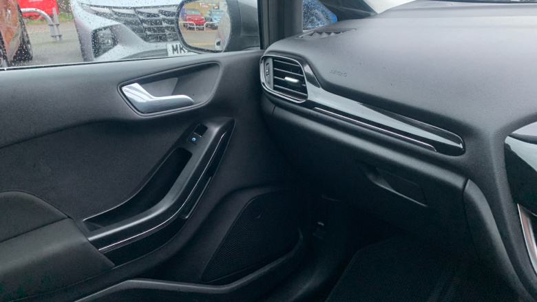 Ford Fiesta 1.1 Zetec 5dr Petrol Hatchback